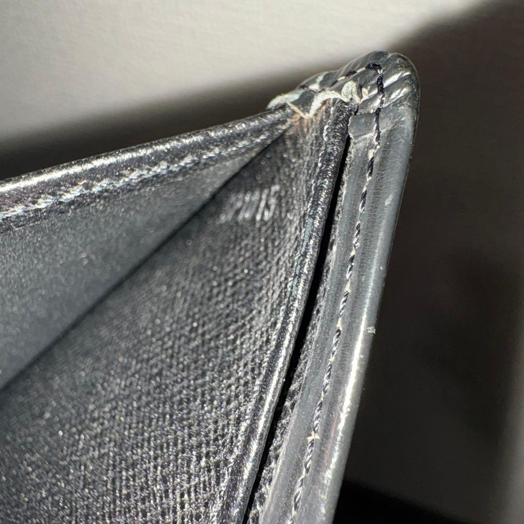 ルイヴィトン エピ ポルトフォイユ・マルコ 二つ折り財布