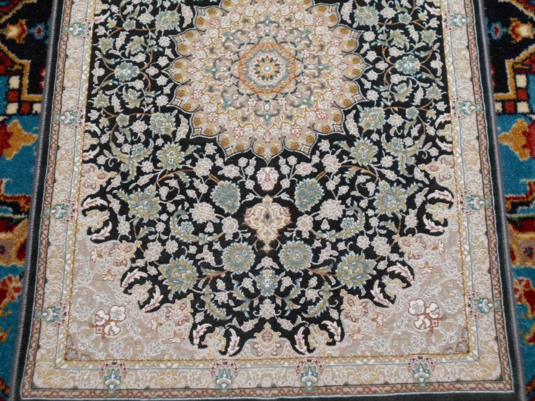 立体柄、144万ノット！高密度織、本場イラン産 絨毯！60×90cm‐49001
