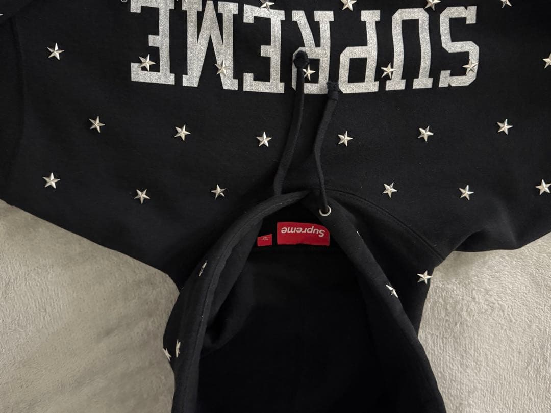 プレ値7万✨SUPREME スタッズパーカーM black