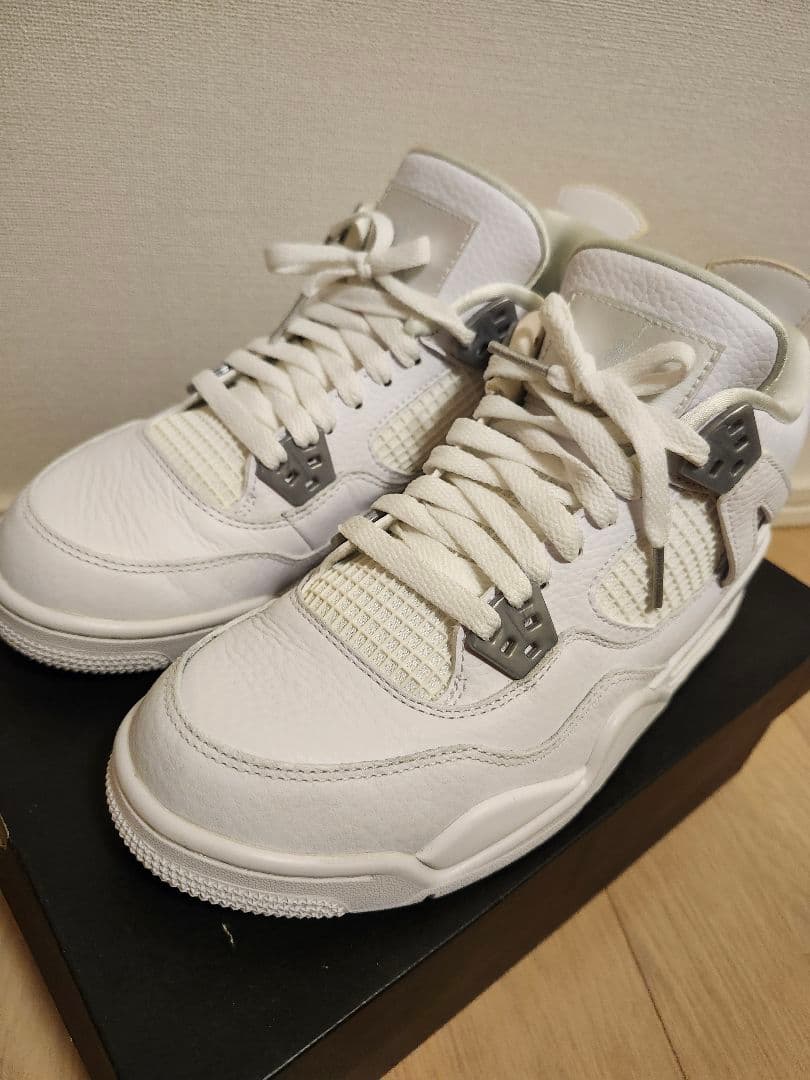 NIKE AIR JORDAN 4 RETRO BG スニーカー 23.5cm