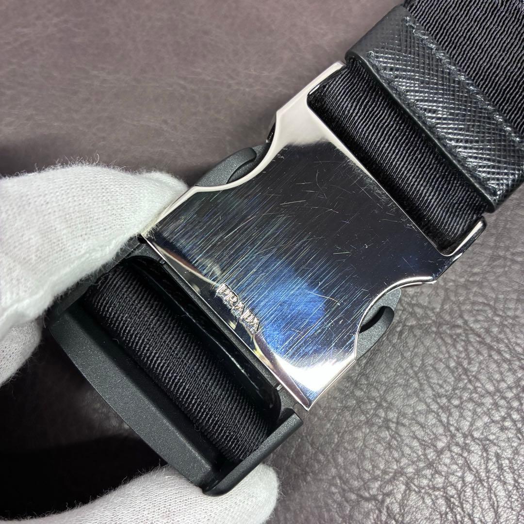 【未使用】PRADA プラダ　2VL977 ブラック　ボディバック