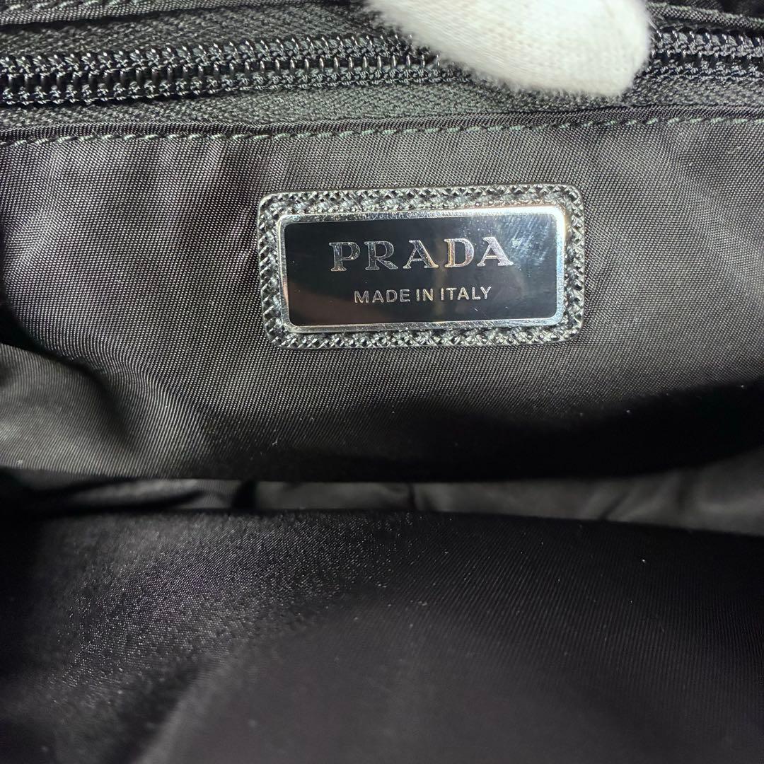 【未使用】PRADA プラダ　2VL977 ブラック　ボディバック