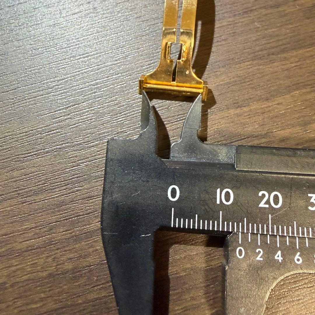 カルティエCartier K18YG ゴールド 時計Dバックル