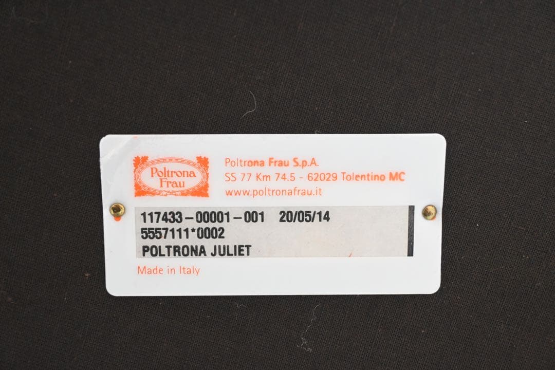 【展示極美品】Poltrona Frau 1人掛けソファ オットマン