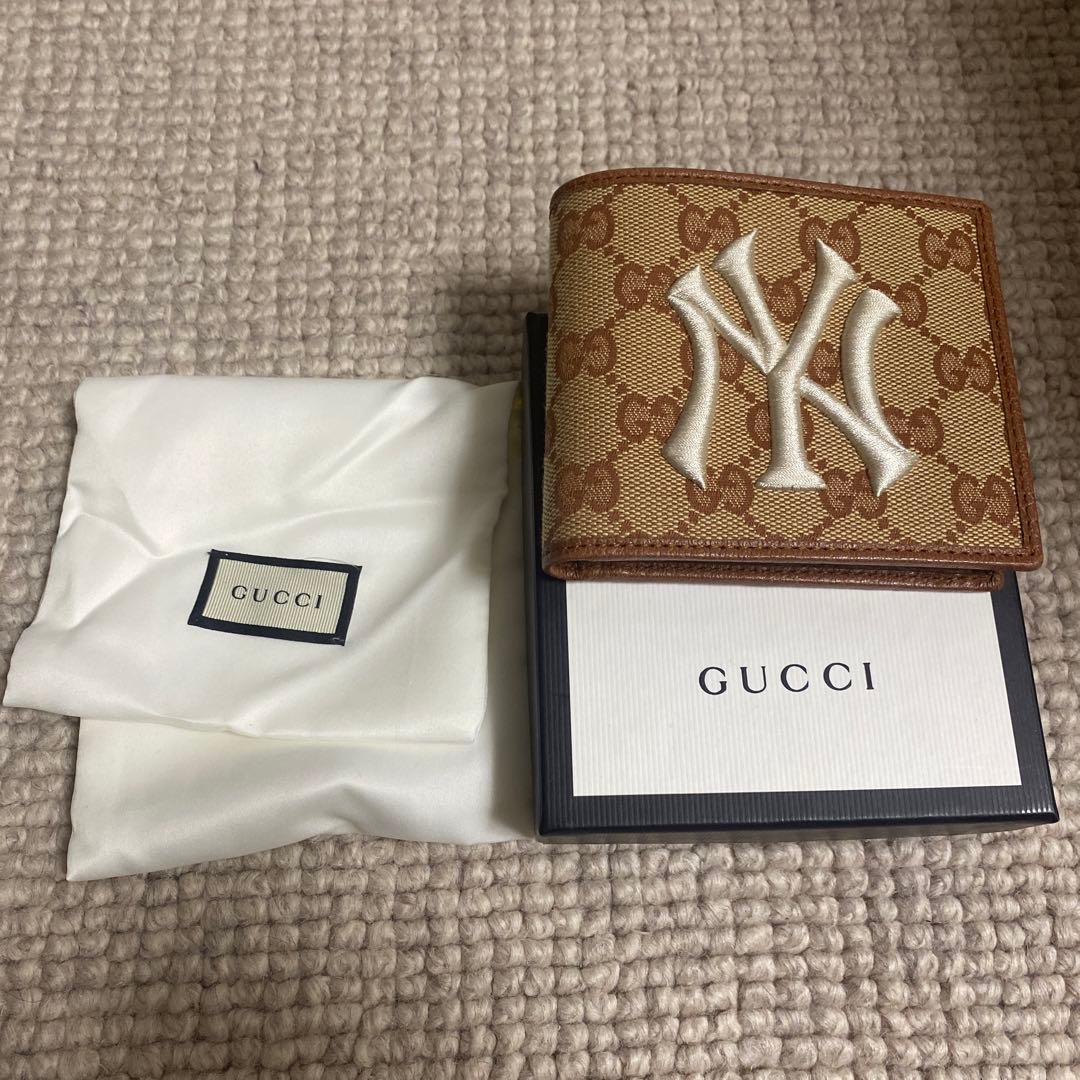 GUCCI ニューヨーク・ヤンキース 二つ折り財布