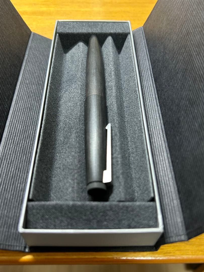 LAMY 2000 万年筆 ペン先F