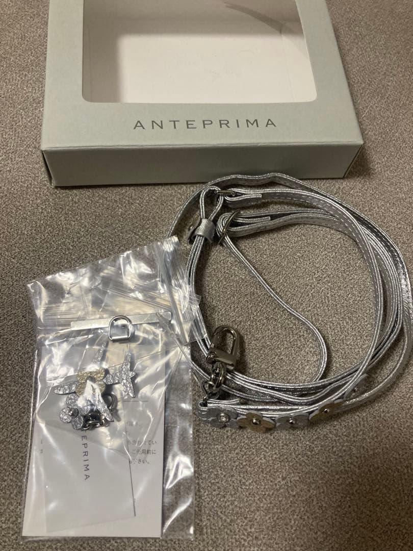 【新品】ANA オリジナル　アンテプリマ　スマートフォンストラップ