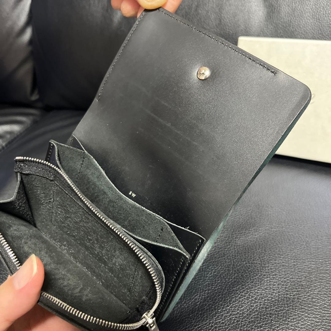 フォルメ　コードバン　レザー二つ折り財布（箱付き）