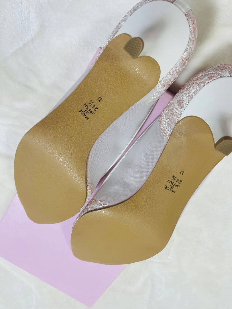 DIANA 新品　24.５cm 靴　パンプス　ピンク×白　レース