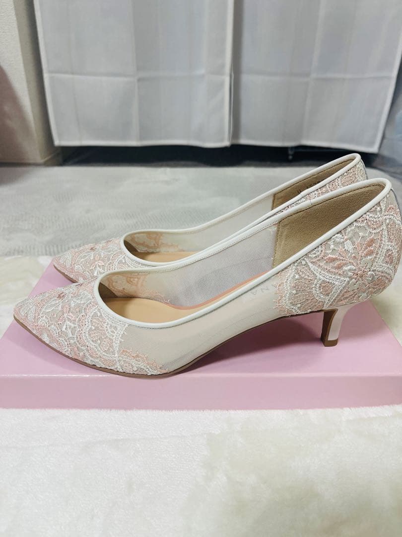 DIANA 新品　24.５cm 靴　パンプス　ピンク×白　レース