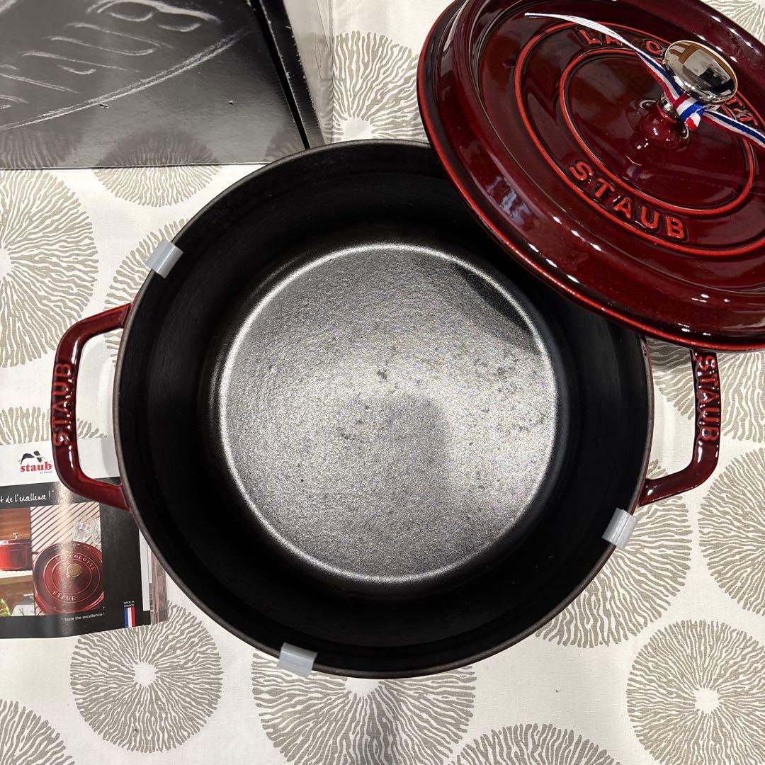 staub ストウブ ピコ ココット ラウンド 24cm グラナディンレッド