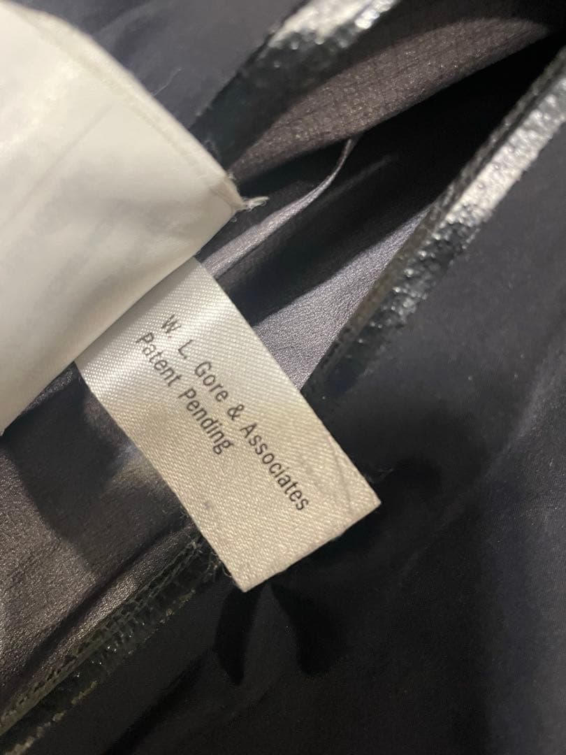 abide 本日お値下げARC'TERYX ブラック マウンテンパーカー