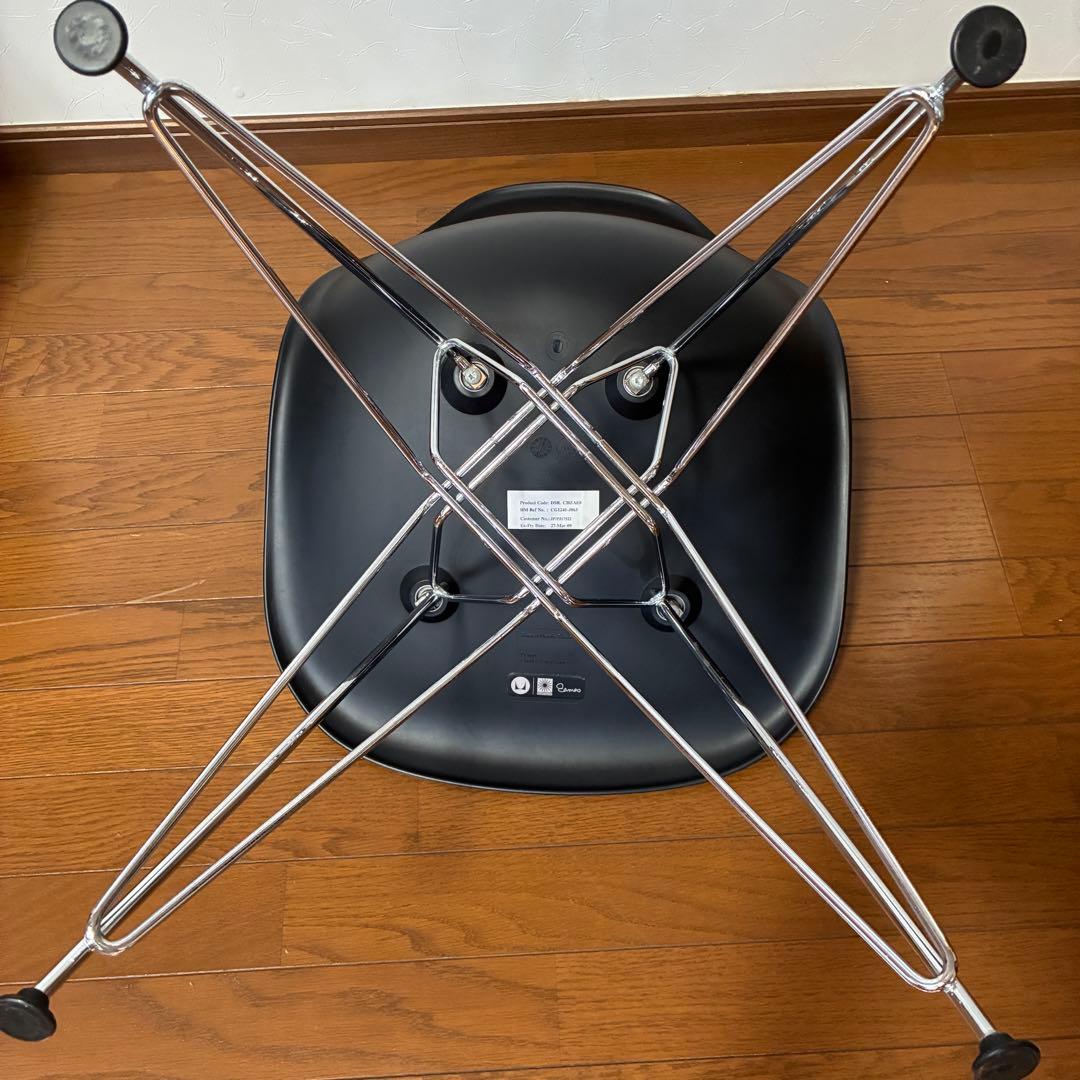 ハーマンミラー イームズ DSR プラスチックチェア