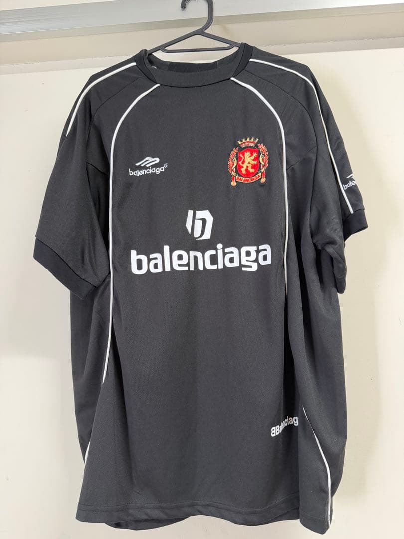 (BALENCIAGA)サッカーTシャツ