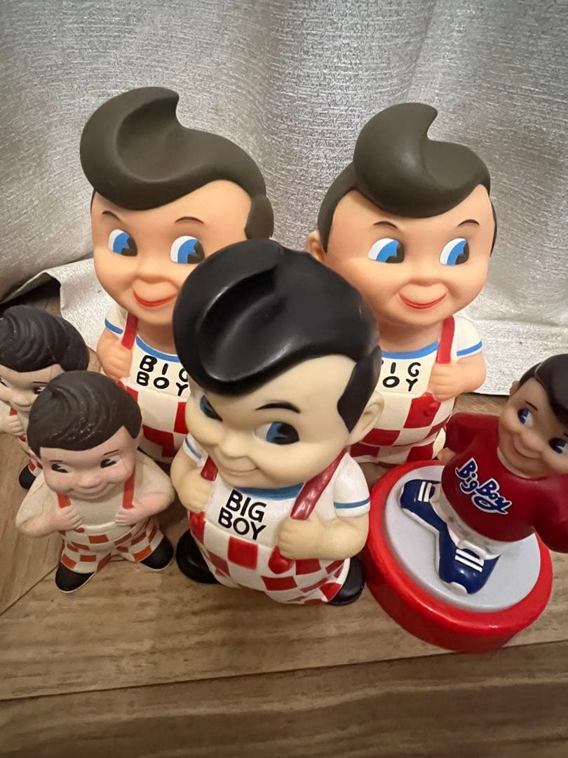 bigboy ビッグボーイ　フィギュア　ライト　貯金箱　ブランケット　11体