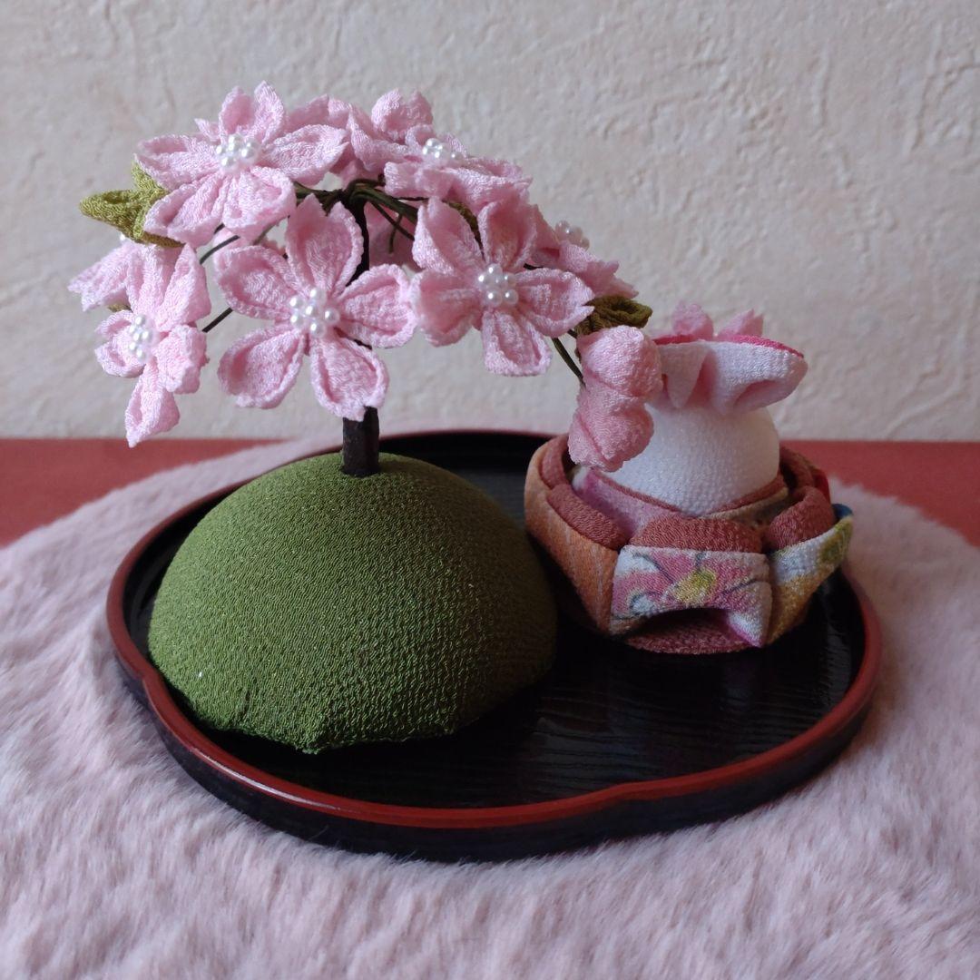 桜飾り　つまみ細工　お花見うさぎ2025　季節飾り　桜うさぎ置き物　春　桜