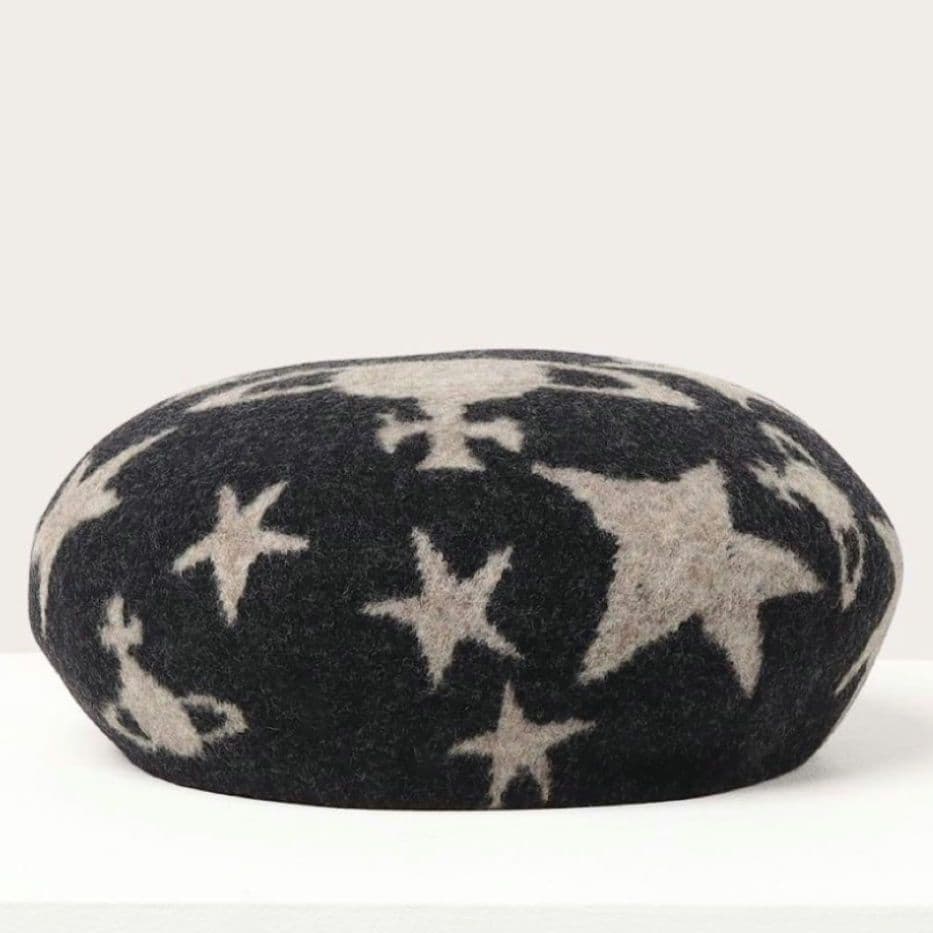 新品Vivienne Westwood ベレー帽 箱入り未開封