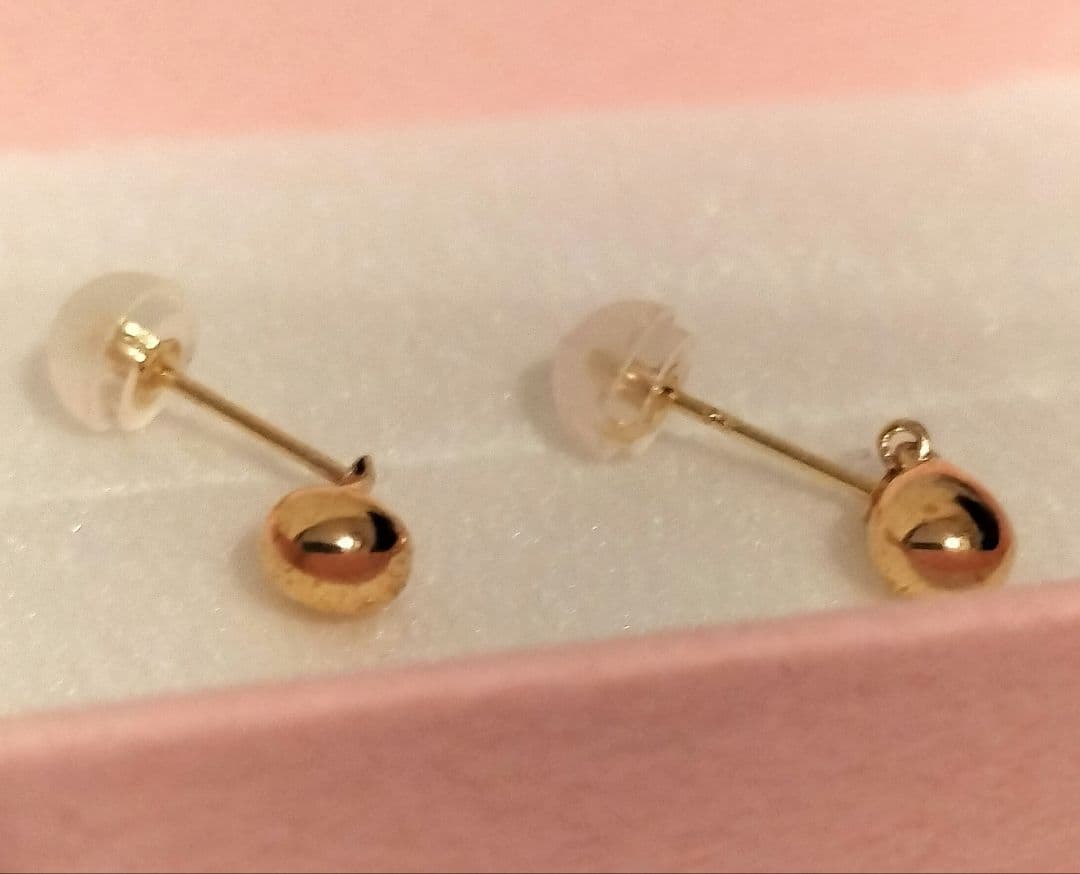 QOOcann　k18 18金　ドロップ型　しずく型　ピアス