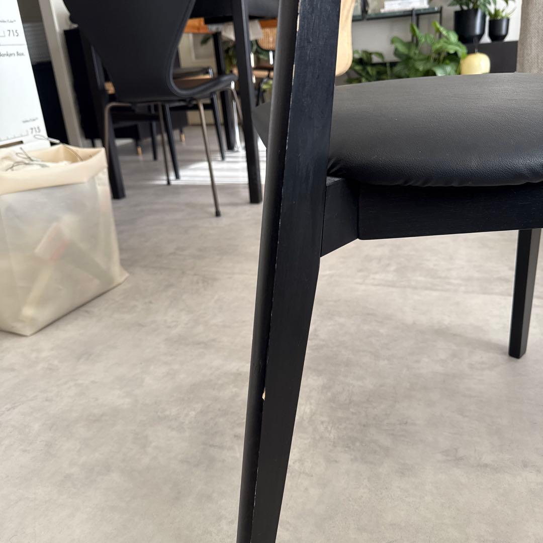 IKEA HANSOLA ブラック