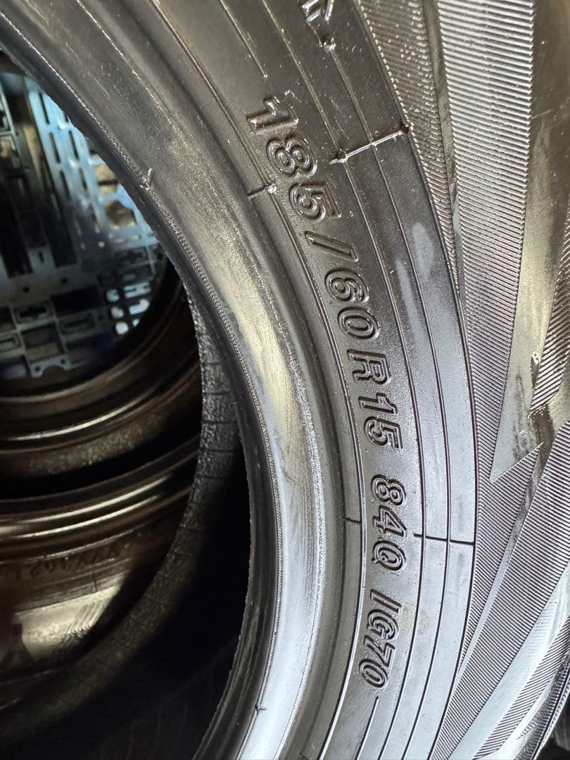 タイヤ・ホイール (485)185/60R15 YOKOHAMA ICE GUARD IG70