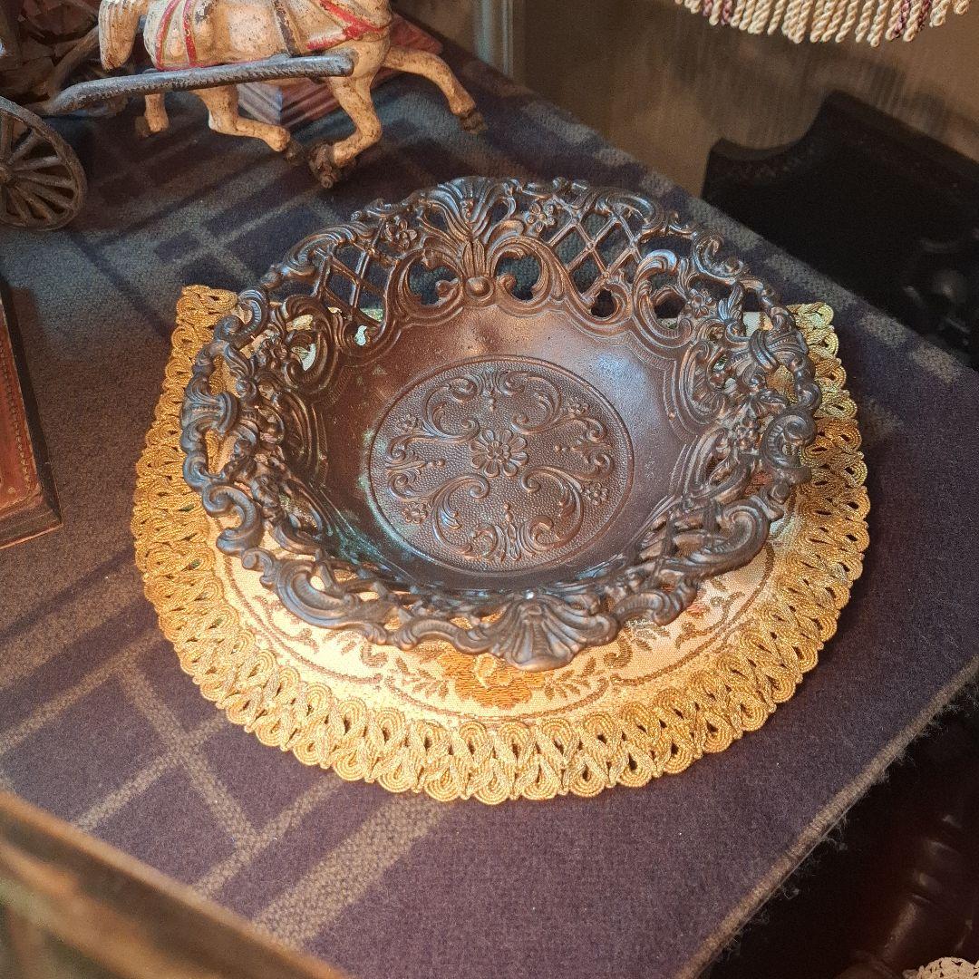No.仏蘭西館　アンティーク　ヴィンテージ　ブロンズ　トレイ　皿