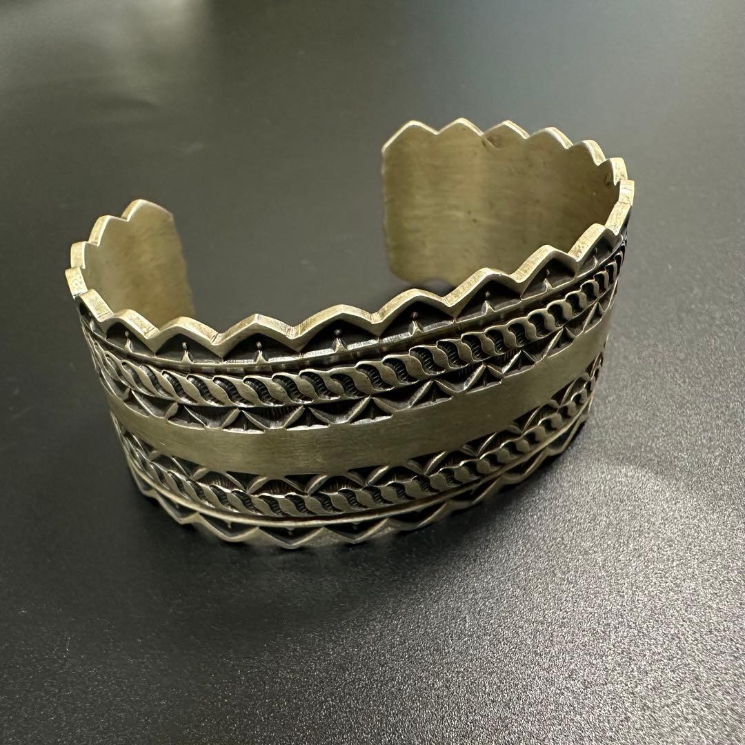 Navajo Gary Reeves スタンプワーク バングル