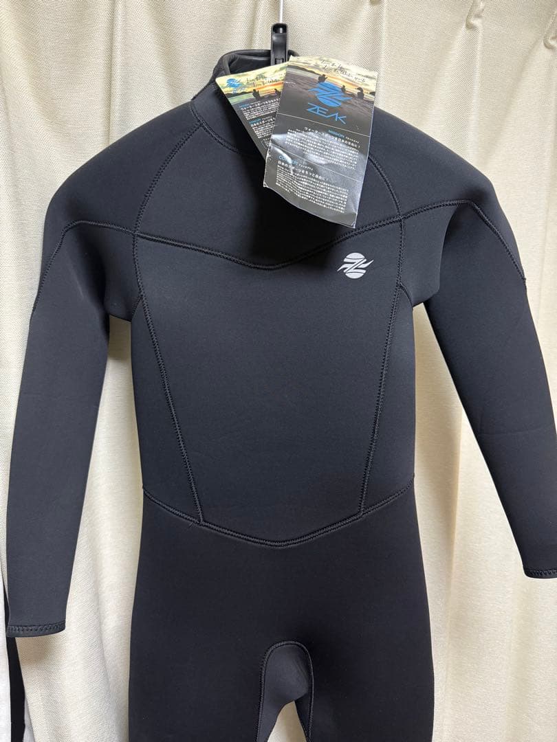 新品未使　ZEAK ウェットスーツ　5×3mm ジーク