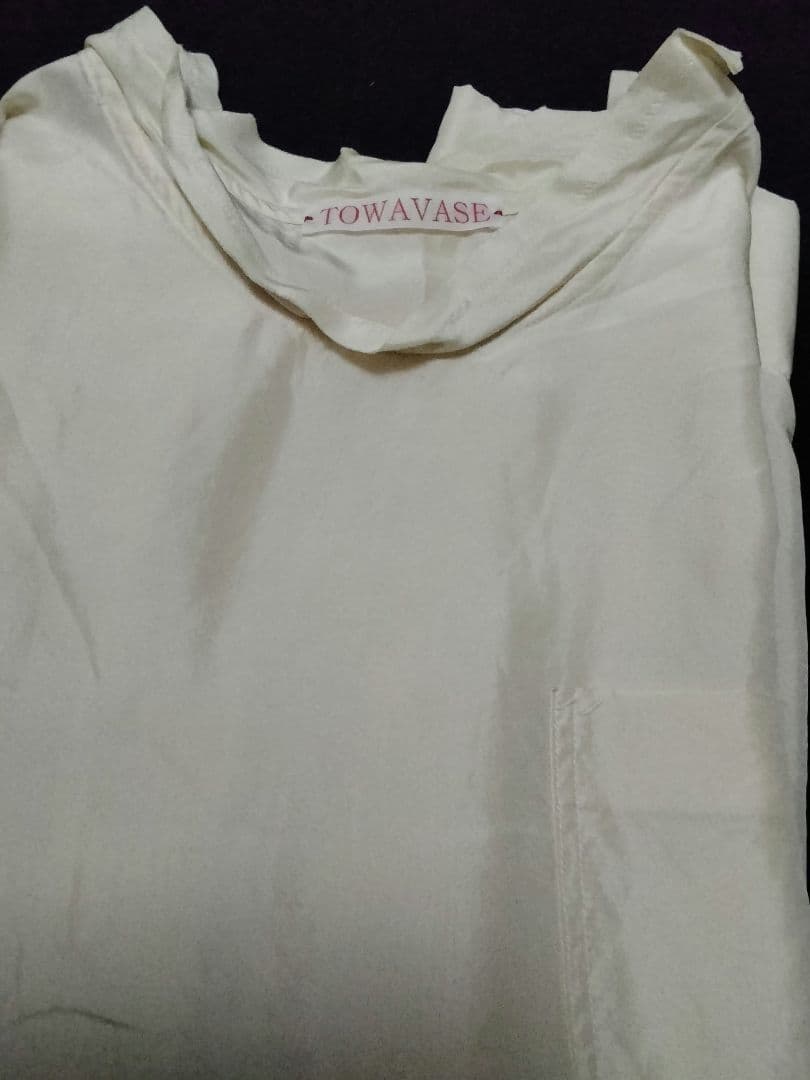 TOWAVASE　シルク　半袖Tシャツ カットソー　ブラウス　プルオーバー
