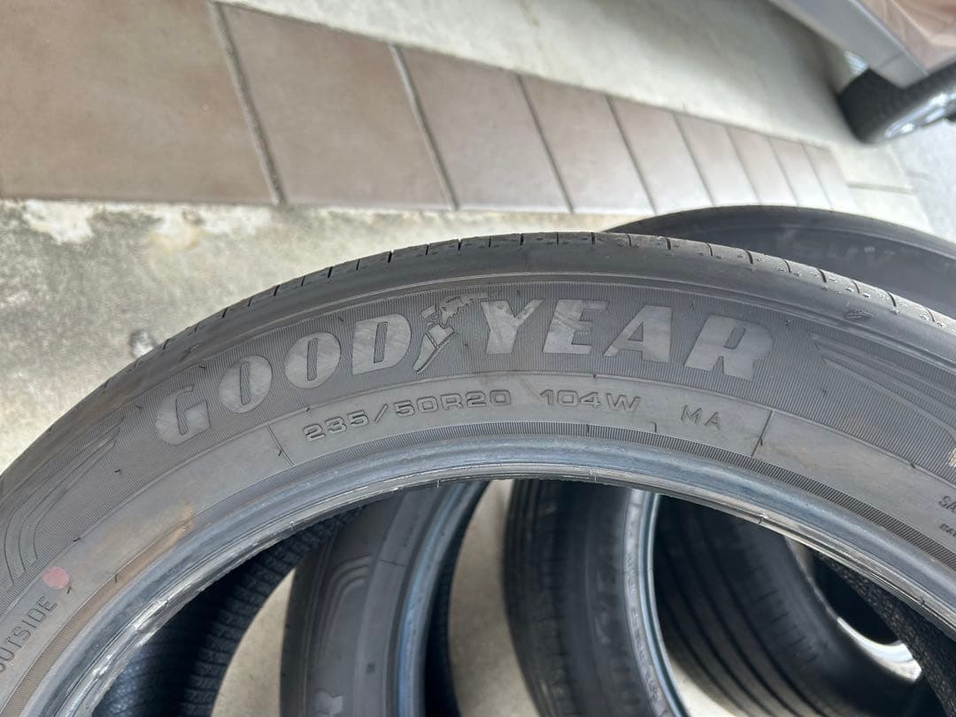 純正タイヤ CX80新車外し235/50R20104WXL20インチグッドイヤー