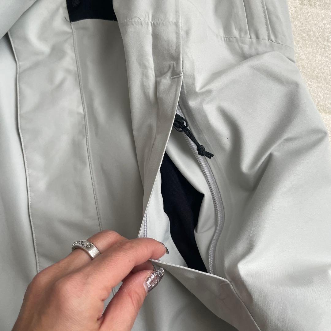 年内発送❣️早い者勝ち⭐️GORE-TEX✖️Burton スノーボードウェア【S】