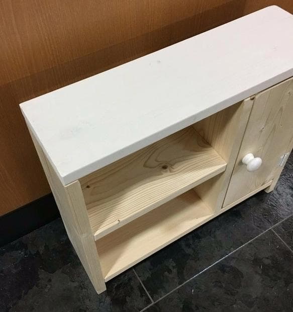 【サイズオーダー可】【引取可能】無垢材　目隠し扉がついた！トイレ収納