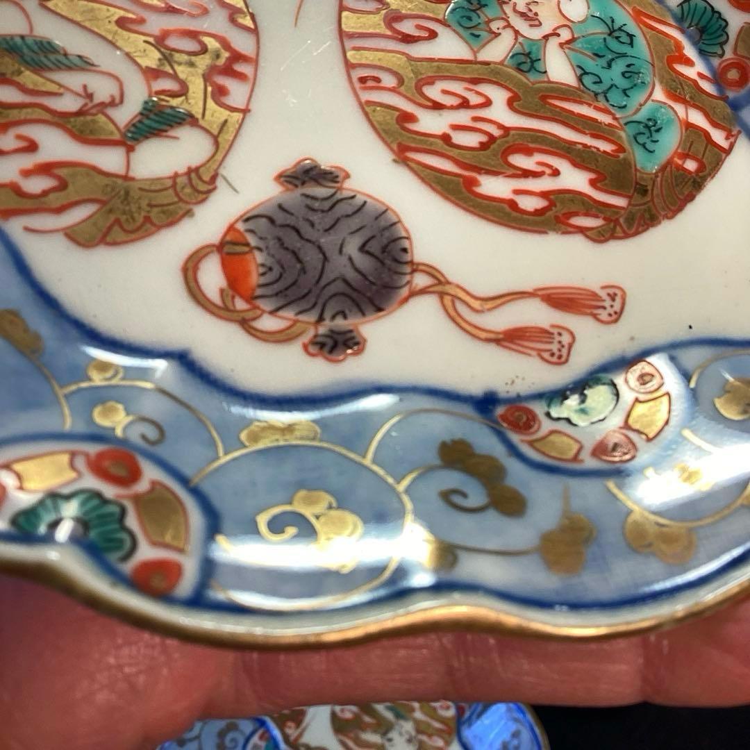 A920 古伊万里　金襴手　人物宝尽紋様　丸紋に唐草　菱形輪花皿　５枚