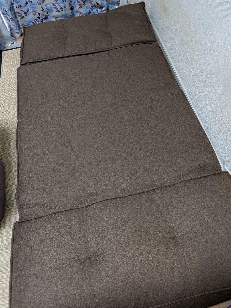 めぐ様用　ニトリ　ローソファーベッド　二人掛け　美品
