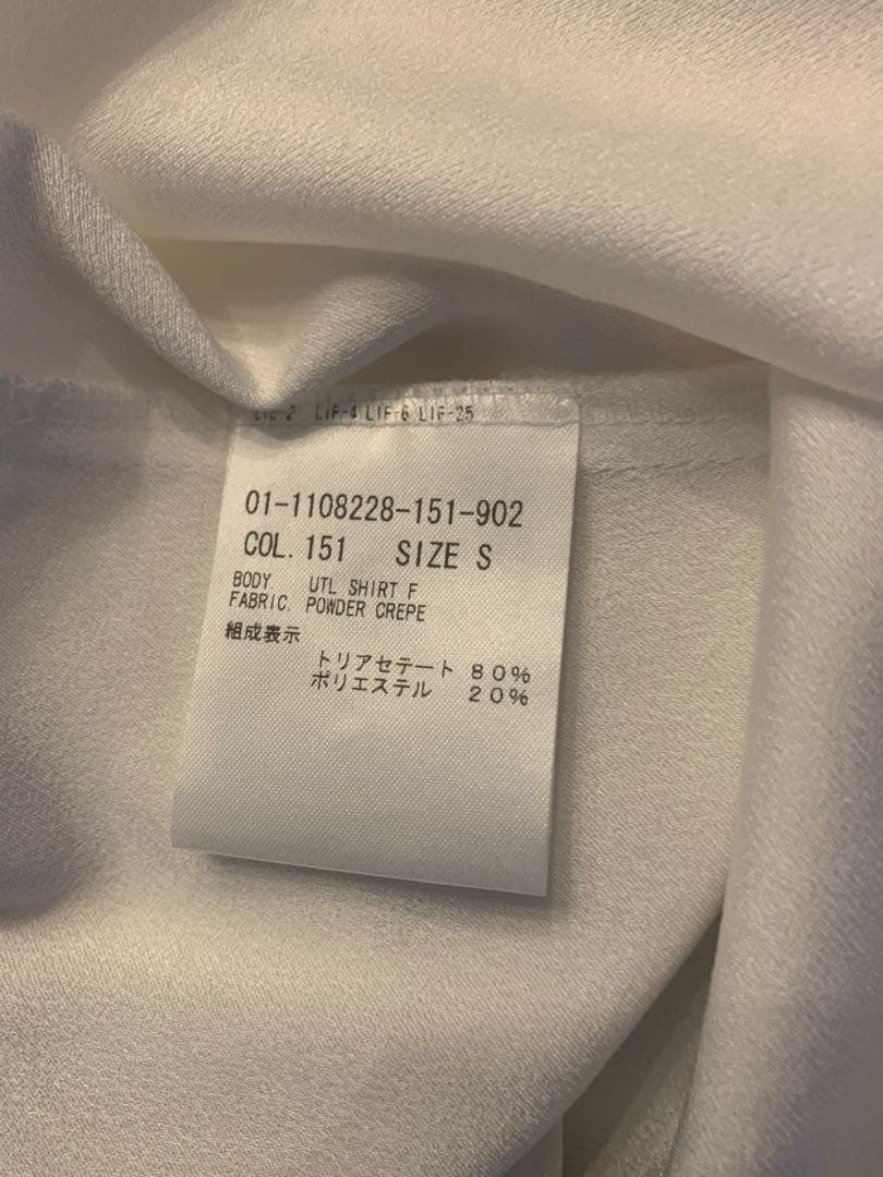 新品未使用タグ付きTheory POWDER CREPE ブラウスその他2点