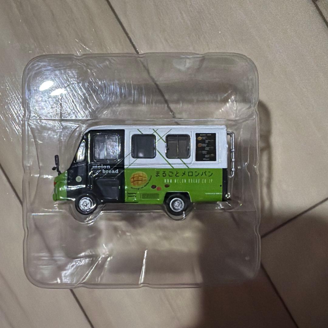 MIU404 まるごとメロンパン 1:64スケール　ミニカー