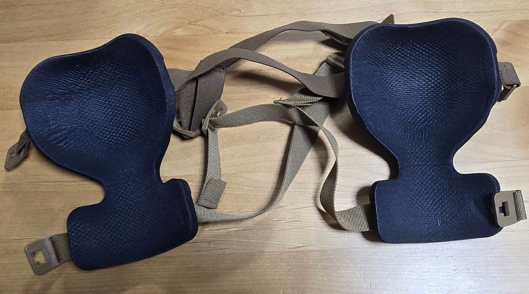 アークテリクス Arc'teryx 膝パッド ニーパッド クロコダイル リーフ