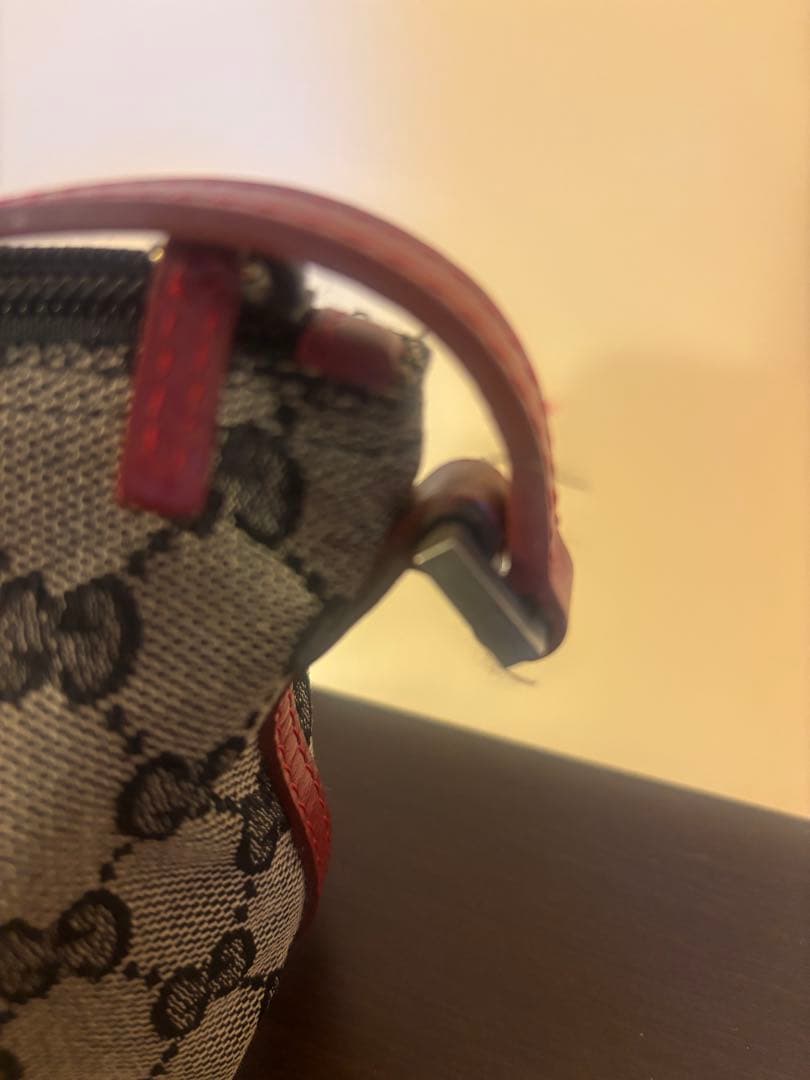 GUCCI アクセサリーポーチ