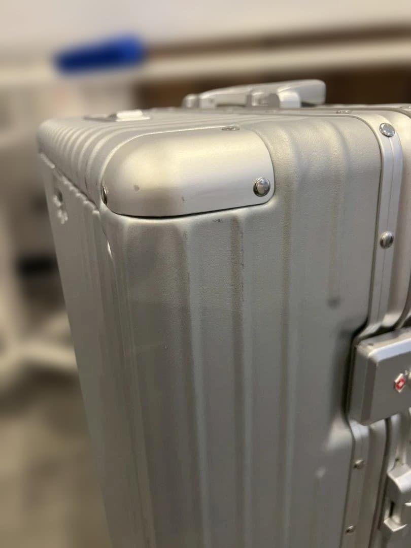 リベティ多機能キャリーケース【マットシルバーМ】B2　TSAロック　スーツケース