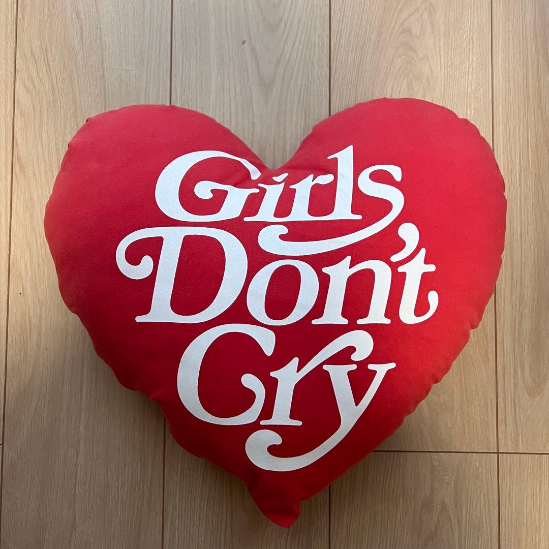 girls dont cry 正規品　ハートクッション