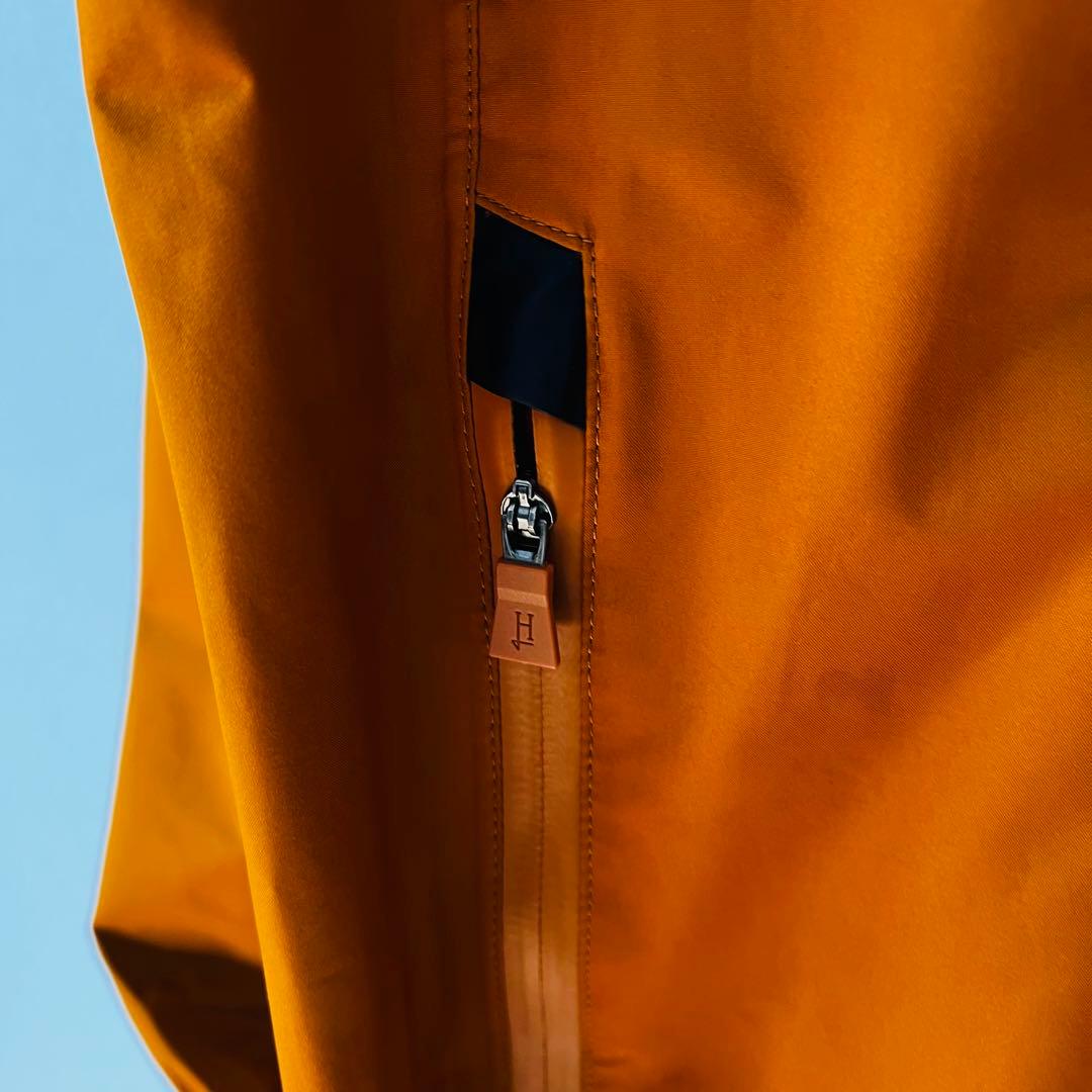 【新品未使用】Herno マウンテンパーカー　サイズ46 GORE-TEX