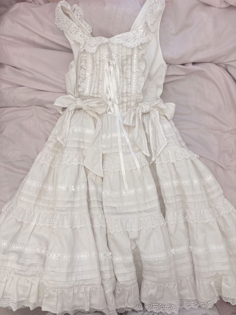 Maison de Petite Rubanジャンパースカート オフ白