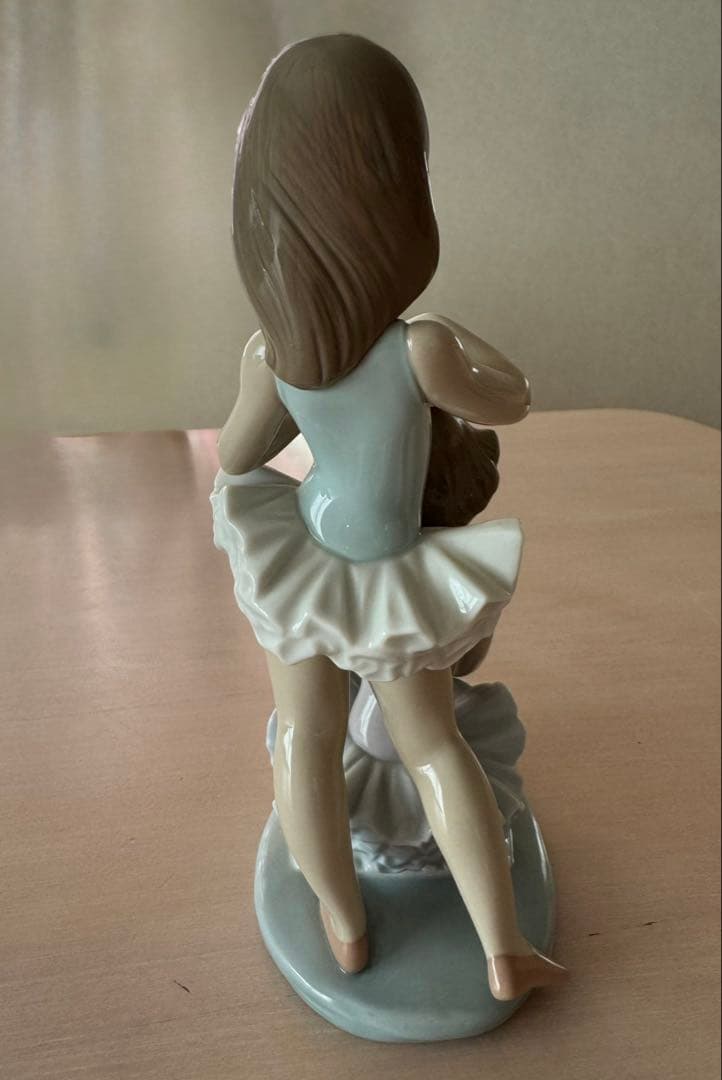 LLADRO リヤドロ　初めてのバレエ　05714