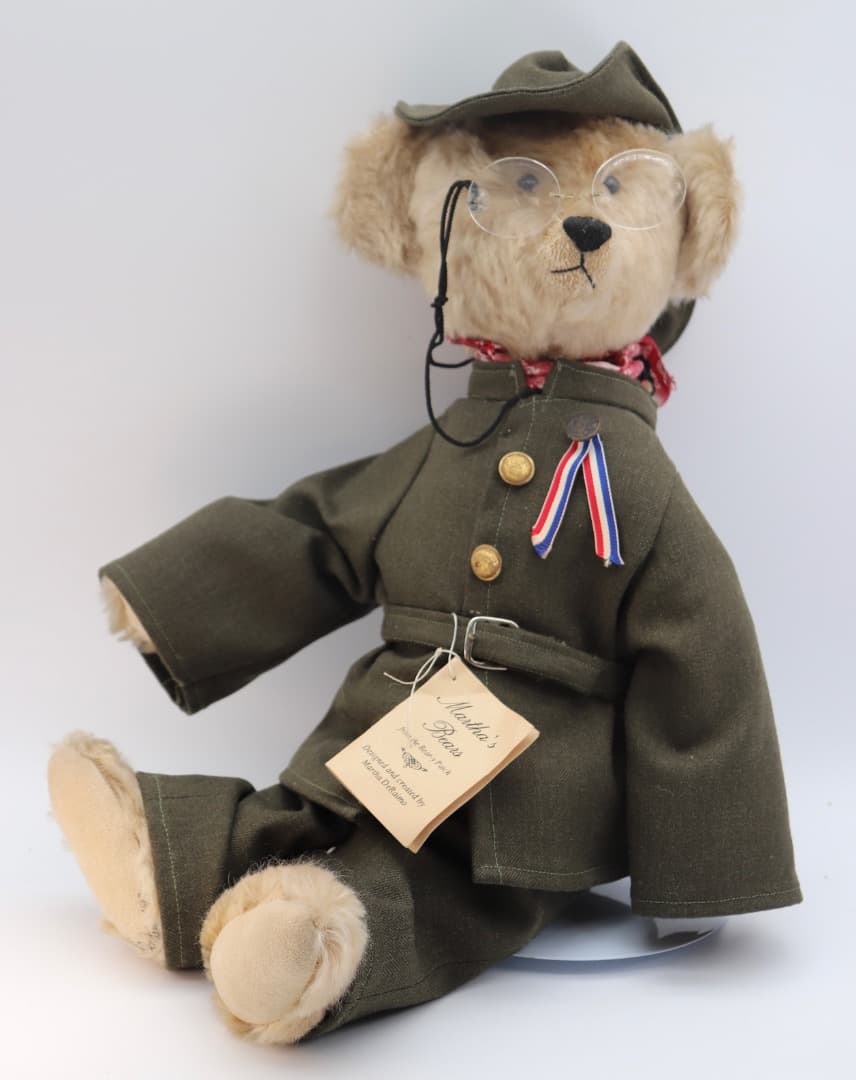 アーティスト・ベア THEODORE 軍服 眼鏡付き 大きなベア37cm