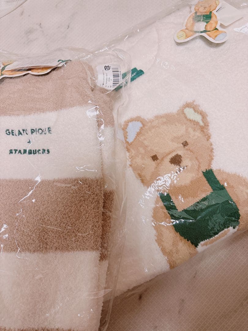 GELATO PIQUE + STARBUCKS ルームウェアセット即完売