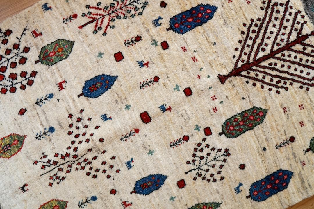 ペルシャ絨毯 手織りギャッベ アマレ族 ギャベ