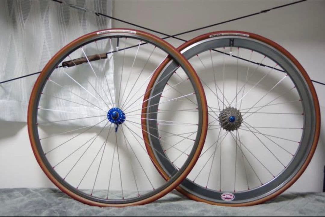 philwood H-PLUS SON 手組みホイール 10s