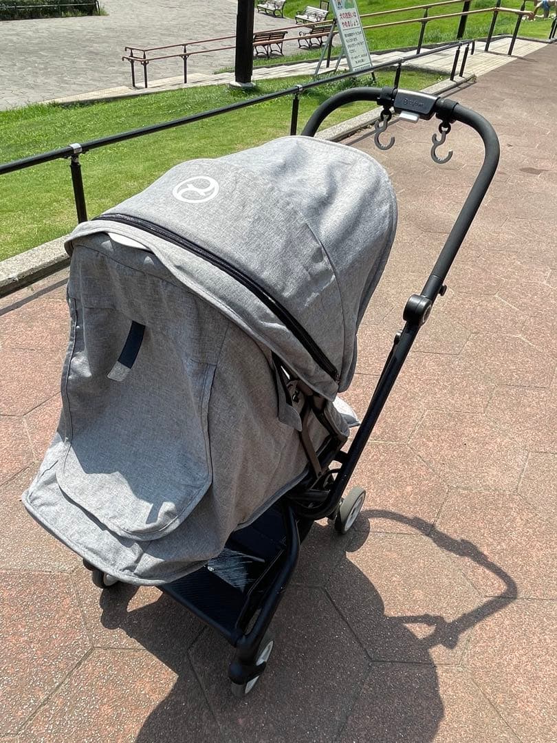 【みかこん】お値下げ中！Cybex EEZY S ツイスト 360度両面式