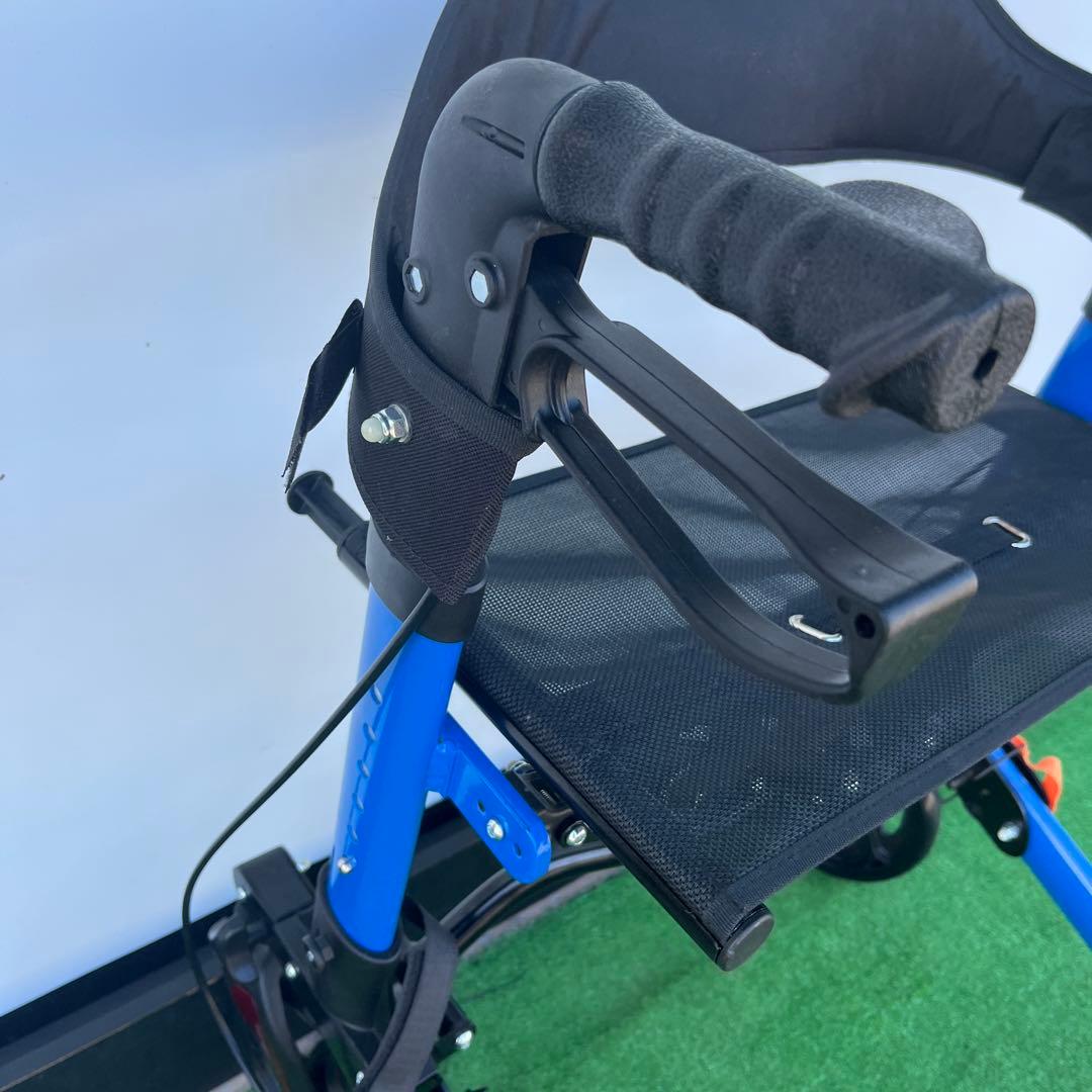 シルバーカー コンパクト ブレーキ付き折り畳み車椅子