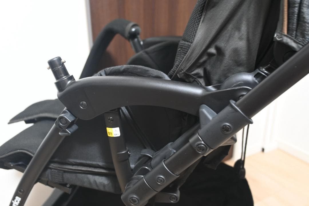 美品 ラクーナビッテクッション グレー 2023年モデル Aprica