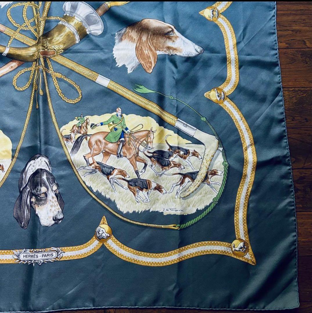 【HERMÈS カレ90 】エルメス スカーフ 犬 狩猟柄 グレー